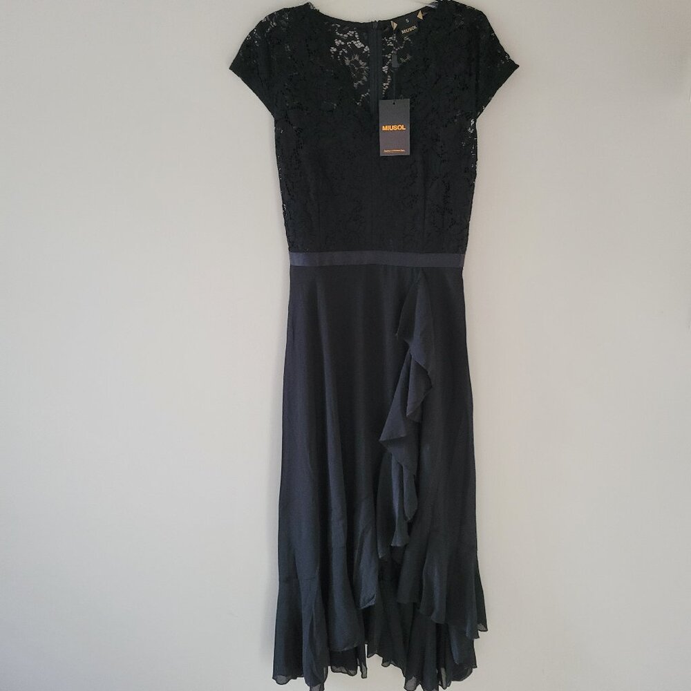 Black Lace & Chiffon Midi Dress – Size Small (NWT)